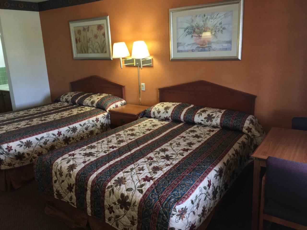 Finn'S Motel Saint James Εξωτερικό φωτογραφία