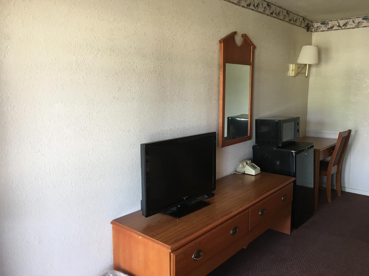 Finn'S Motel Saint James Εξωτερικό φωτογραφία