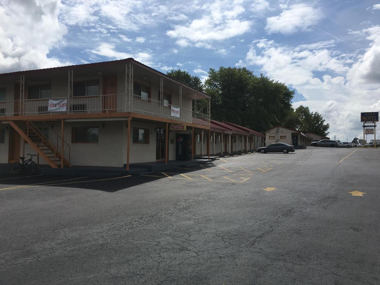 Finn'S Motel Saint James Εξωτερικό φωτογραφία