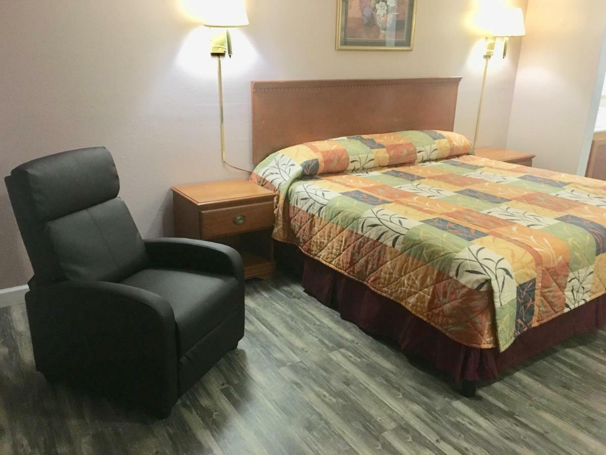 Finn'S Motel Saint James Εξωτερικό φωτογραφία